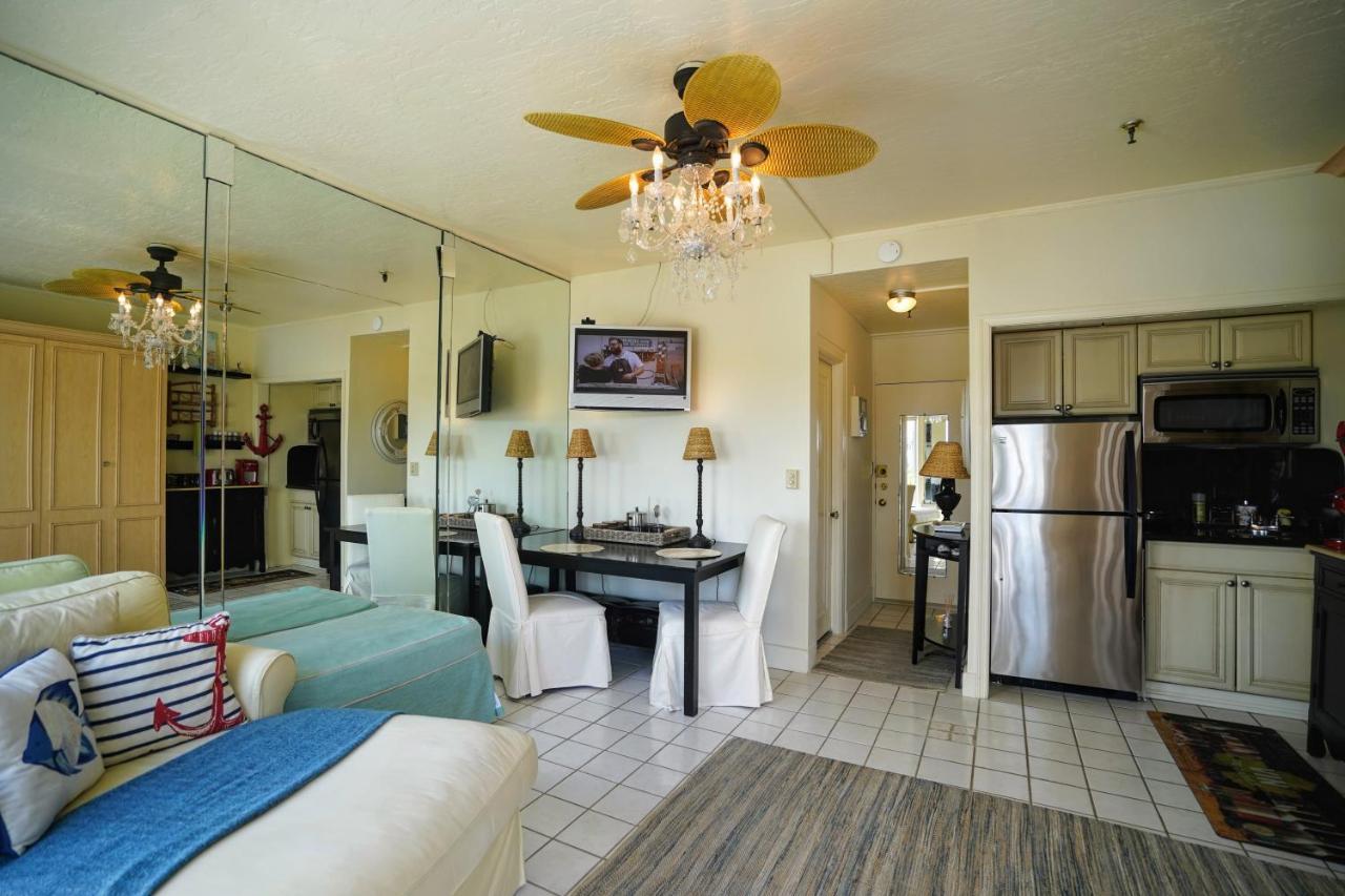 Renovated Studio In The Heart Of Palm Beach - Free Parking, Security Box Exterior foto